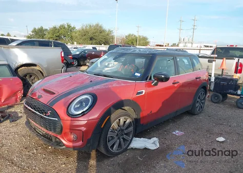 2024 Mini Clubman Cooper S z USA, uszkodzony, nr VIN WMWXJ1C0XR2V49569